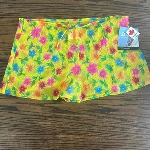 Baltex Swimsuit Cover Up Shorts NWT Size Large Yellow